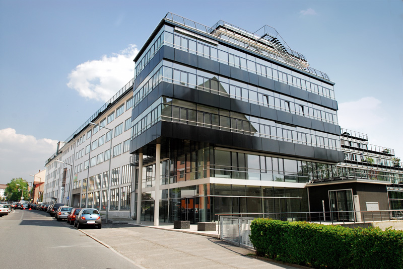 Küspert & Küspert vermittelt neue Räumlichkeiten für die PROJECT Immobilien Wohnen AG an zwei Standorten